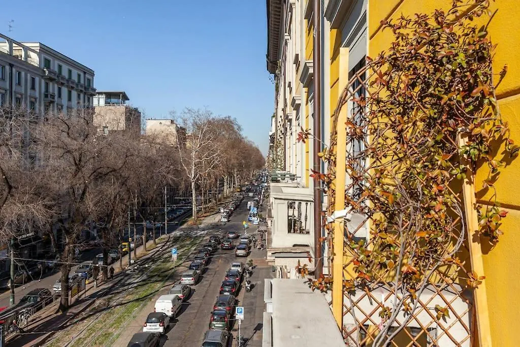 Casa Delle 5 Giornate Di Milano Lägenhet